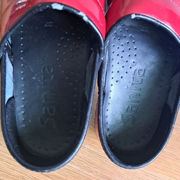 Sanita Pro Piper Women’s 6.5 7 US EU 37 Red Dye Patent Clogs Comfort - Picture 11 of 12